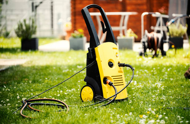 Best Pool Deck Cleaning  in Nicholasville, KY